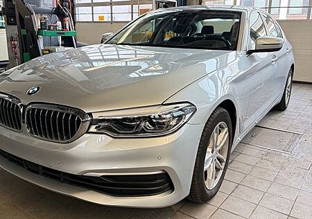 BMW 530i LED*360*ALU*1.Hand*8 Fach