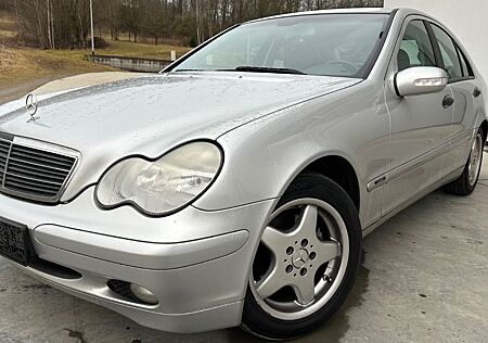Mercedes-Benz C 180 KOMPRESSOR ELEGANCE Klima, AHK, SHZ, Tempo