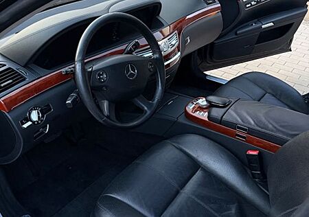 Mercedes-Benz S 320 CDI BlueEFFICIENCY -