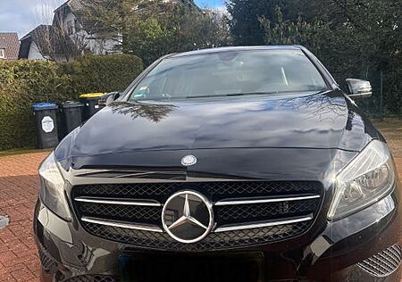 Mercedes-Benz A 180 BlueEFFICIENCY Urban Urban