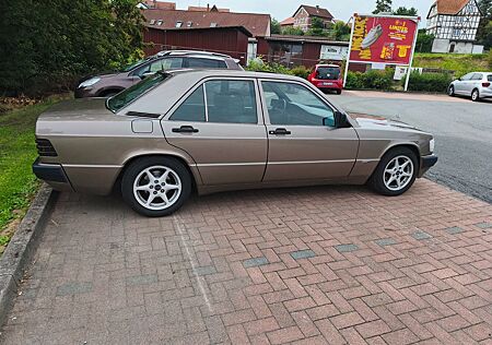 Mercedes-Benz 190 190e E2.0 Sportline