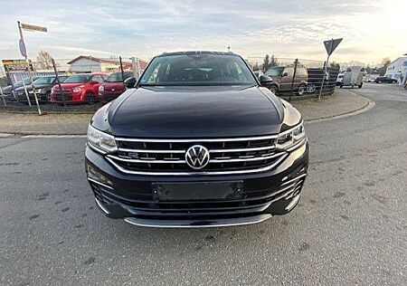 VW Tiguan Volkswagen R-Line eHybrid