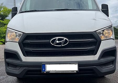Hyundai H 350 350 Euro 6-Hochraum-Klima-Rückfahrkamera