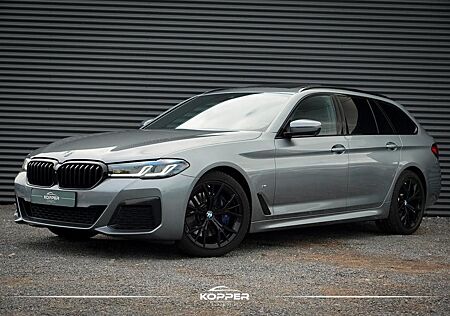 BMW 530i 530 5-serie Touring High Executive / M-pack