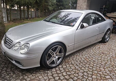 Mercedes-Benz CL 500 Toller Zustand, englische Version, Rechts