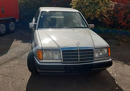 Mercedes-Benz 230 gebraucht kaufen Mercedes-Benz 230 230e