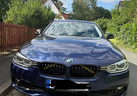 BMW 320i -