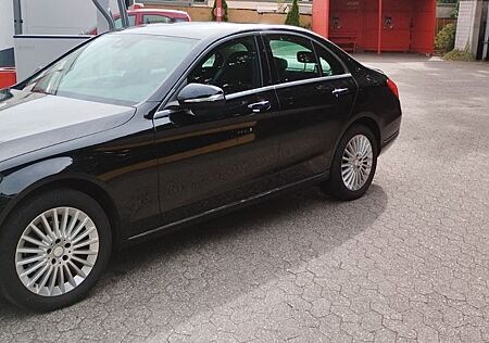 Mercedes-Benz C 180 EXCLUSIVE