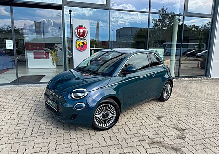 Fiat 500E 42 kWh Komfort + Style Paket Sitzheiz.