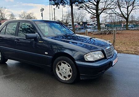 Mercedes-Benz C 180 CLASSIC