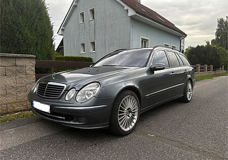 Mercedes-Benz E 320 CDI T AVANTGARDE AMG 150kw