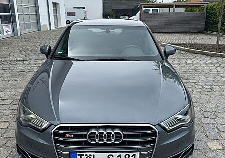 Audi S3 2.0 TFSI S tronic quattro Sportback -