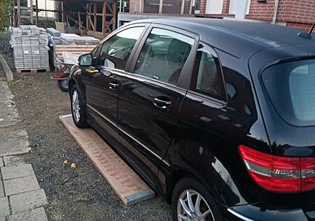 Mercedes-Benz B 160 BlueEFFICIENCY -