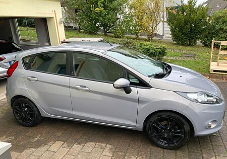 Ford Fiesta 1,4 TDCi DPF Champions Edition Champi...