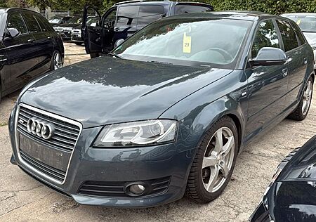 Audi A3 Sportback 2.0 TDI +BI-XENON+NAVI+SITZHZ+PDC+