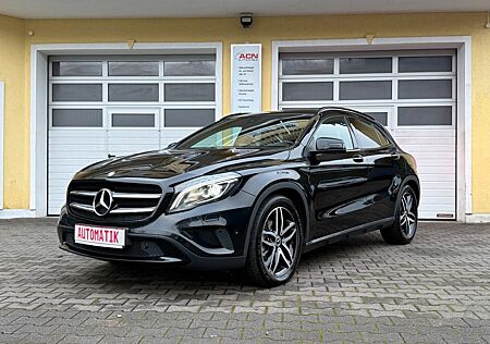 Mercedes-Benz GLA 220 d 4Matic STNDHZNG,NAVI,AHK, HimmelSchwar