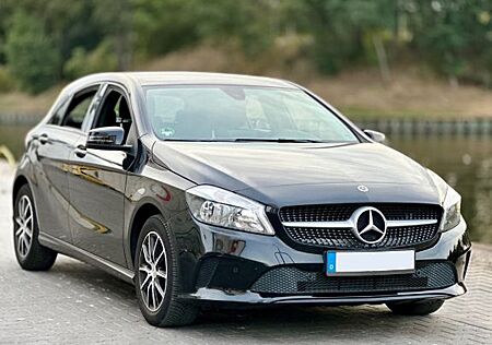 Mercedes-Benz A 180 d BlueEFFICIENCY Style Edition Style E...