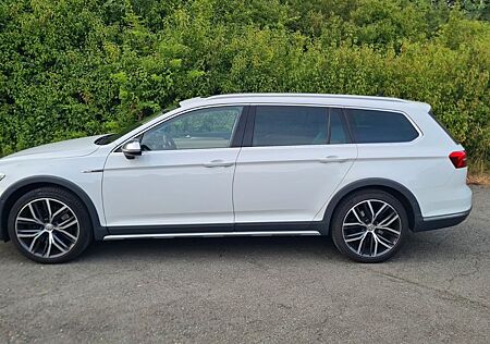 VW Passat Alltrack Volkswagen 2.0 TDI SCR 176kW DSG 4MOT A...