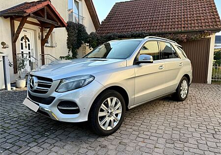 Mercedes-Benz GLE 400 gebraucht kaufen Mercedes-Benz GLE 400 4MATIC - AHK/Temp/Navi/Leder/Tüv Neu