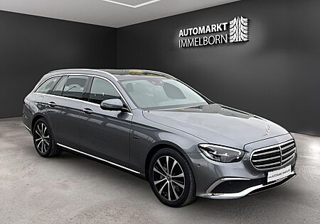 Mercedes-Benz E 300 e Pano*HUD*360*Twinkel*LED*Leder*Navi*DAB
