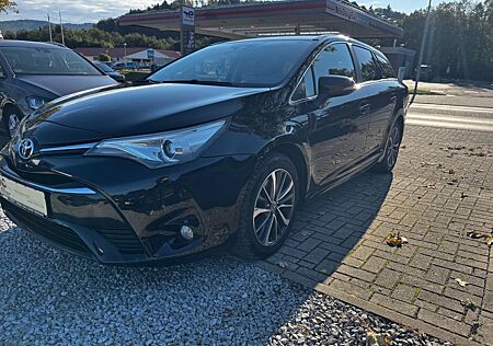 Toyota Avensis Touring Sports Business Edition 2.0 D