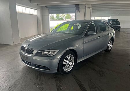 BMW 325i