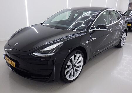 Tesla Model 3 Standard RWD Plus [ AUTOPILOT+19" LMV+60