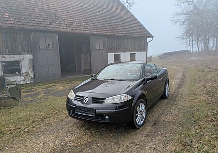 Renault Megane Cabrio Luxe Dynamique TÜV 07/2027 | AHK