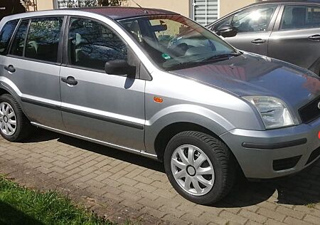 Ford Fusion 1,2