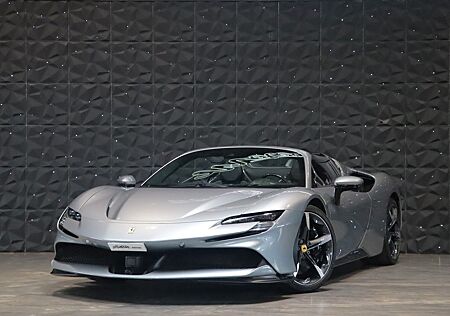 Ferrari SF90 gebraucht kaufen Ferrari SF90 SPIDER - Lift - Carbon - Daytona - ADAS