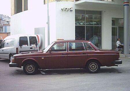 Volvo 244