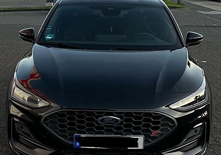 Ford Focus 2,3 EcoBoost ST X