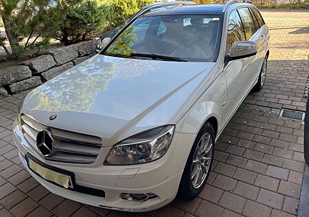 Mercedes-Benz C 320 CDI T AVANTGARDE Autom. AHK.Pano. Soundsys