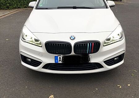 BMW 2er 220 Active Tourer 220i Sport Line Sport Line