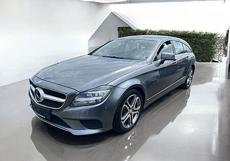 Mercedes-Benz CLS 350 Shooting Brake CLS 350d Shooting Brake Leder Schiebedach Kamera