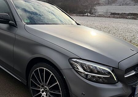 Mercedes-Benz C 400 4MATIC T Autom. -