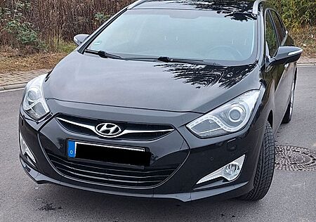 Hyundai i40 cw 1.7 CRDi 100kW Style + Business Paket