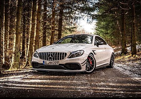 Mercedes-Benz C 63 AMG Mercedes-AMG C 63 S Autom. Mercedes...