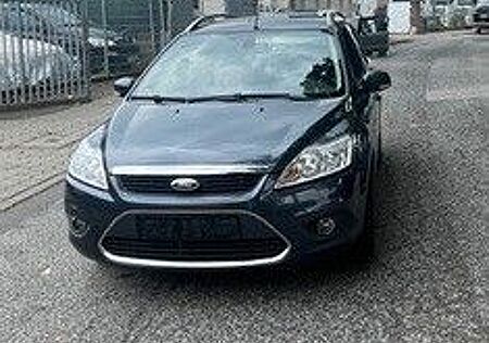 Ford Focus 1,6 Ghia Turnier Ghia , Zahnriemen neu