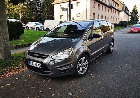 Ford S-Max 2,0 TDCi 103kW DPF Titanium Titanium