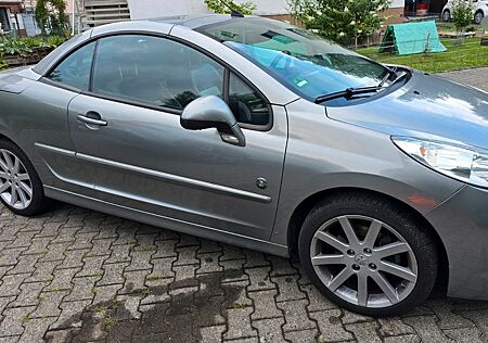 Peugeot 207 CC Cabrio Roland Garros