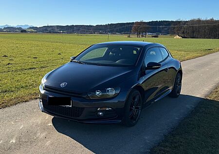 VW Scirocco Volkswagen 2.0 TSI DSG -