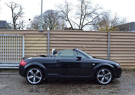 Audi TT Coupe/Roadster 1.8 T Roadster*1.HAND*XENON*LEDER