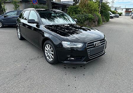 Audi A4 2.0 TDI 140kW Attraction Avant,Navi,Kamer,AHK