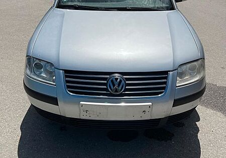 VW Passat Variant Volkswagen 1.6 Family Variant Family