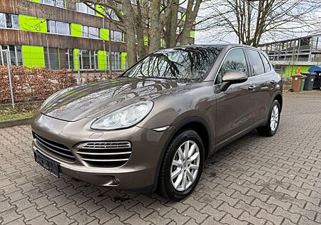 Porsche Cayenne 3.0d Navi Leder SHZ AHK Xenon TÜV 10/25