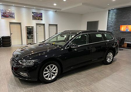 VW Passat Variant Volkswagen PASSAT 2.0TDI*DSG*NAVI*LED*KAM*DAB*ACC*AHK*1H