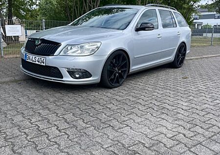 Skoda Octavia 2.0 TDI DSG RS Combi RS