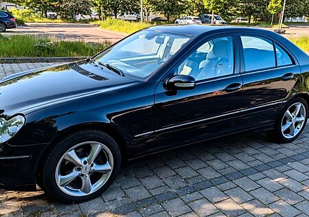 Mercedes-Benz C 180 KOMPRESSOR AVANTGARDE