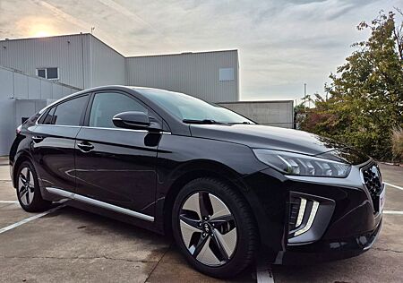 Hyundai Ioniq 1.6 GDi HEV // HYBRID // 2022 !!